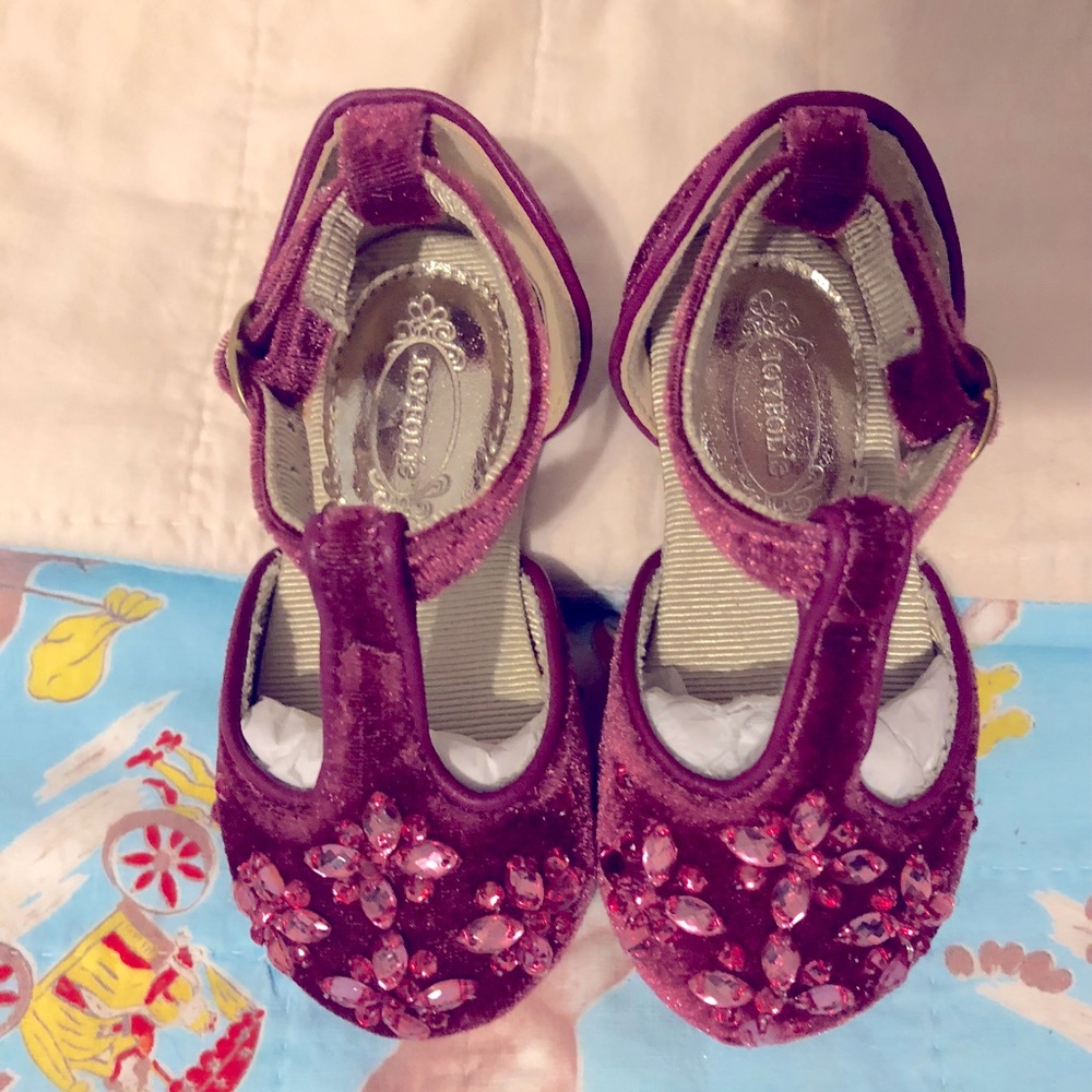 NWOT Gorgeous Velvet Joyfolie Merlot Rhinestone Baby Girl TStrap Mary Jane Flats
